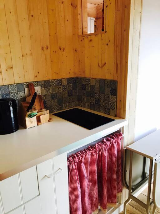 Cosy Private Cabin With Parking In Good Location Oxford Luaran gambar