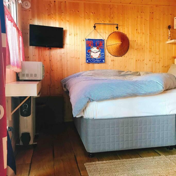 Cosy Private Cabin With Parking In Good Location Oxford Luaran gambar